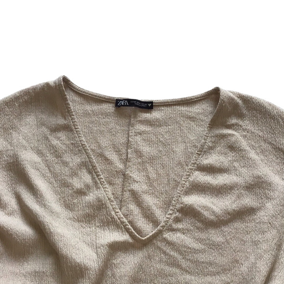 Zara Voluminous Oversized Texture V-neck Short Sleeve Dress, size M - Picture 7 of 13